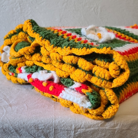 Bedding Vintage Strawberry Strawberry Flower Afghan Poshmark